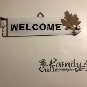 Farmhouse welcome Sign